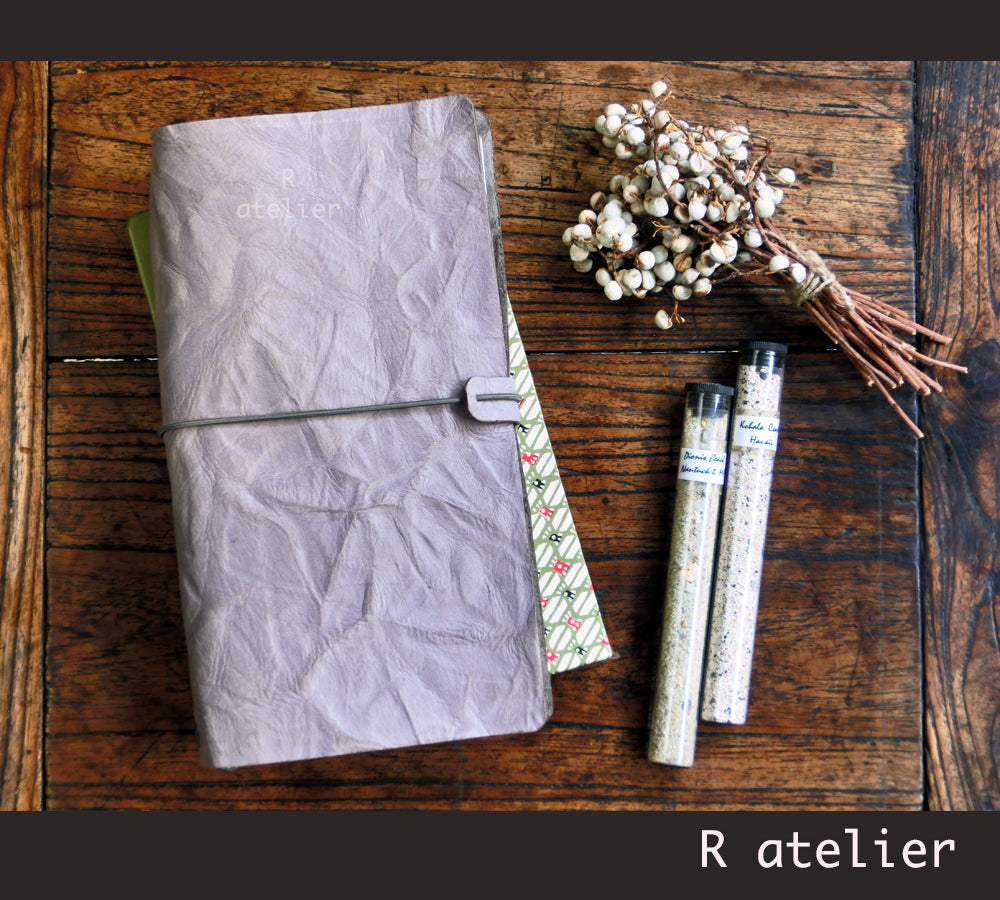 R.atelier Traveler's Notebook Leather Cover Starter Kit