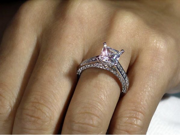 Oval engagement rings 1 5 carat