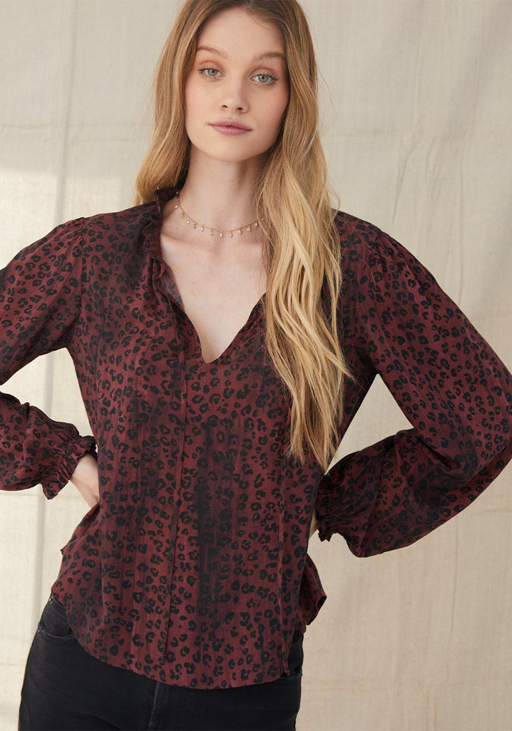 Bella Dahl - Pullover Ruffle Neck Top - Wildberry Leopard Print