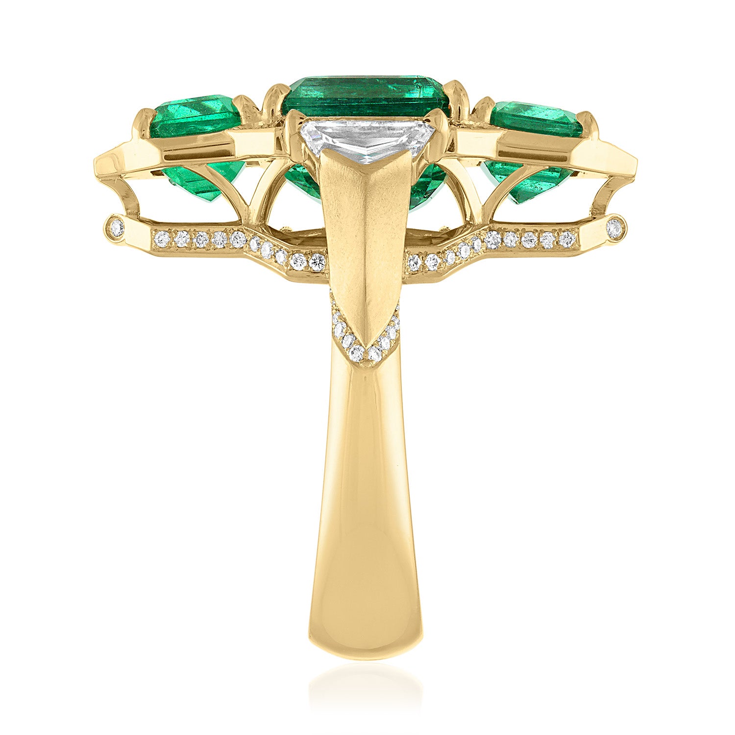 Side view detail Emerald statement Ring