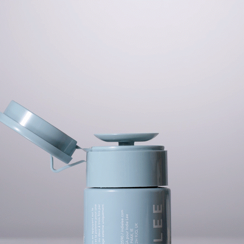 A natural, gentle, daily exfoliating peel from Indie Lee that leaves skin balanced and conditioned.