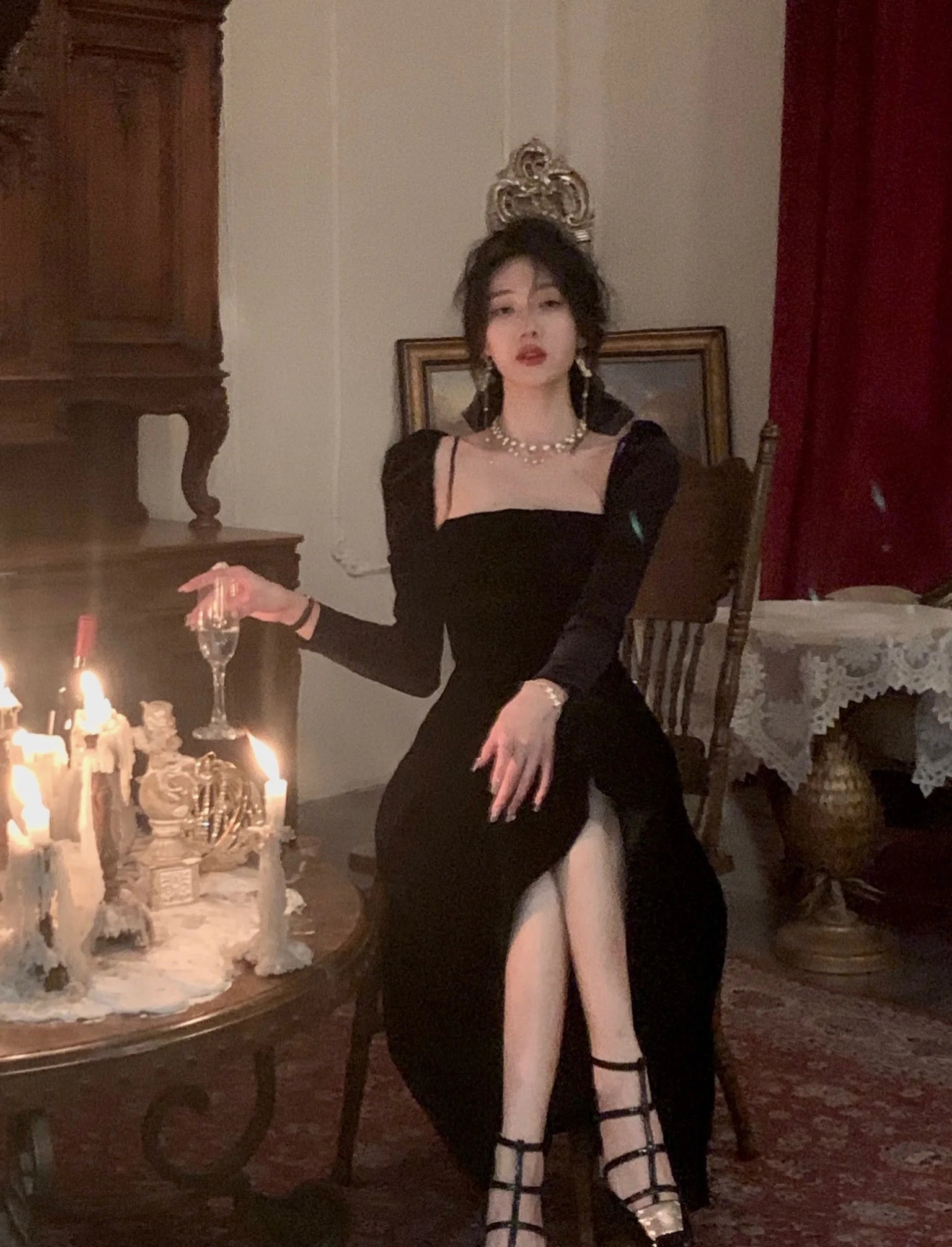 Elegant Black Velvet Spaghetti Strap Midi Dress for Women - Image 4