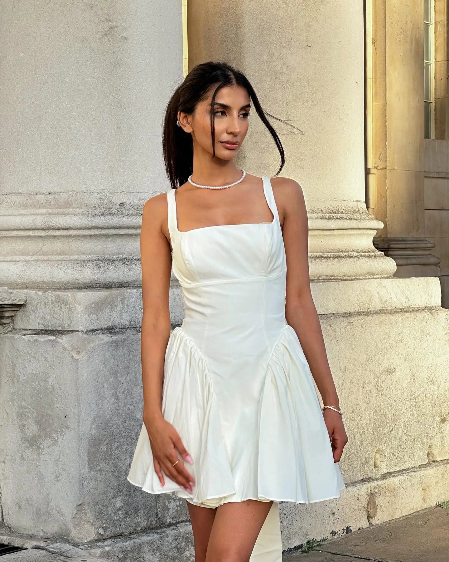 Sexy Backless White Summer Mini Dress with Irregular Bow - Image 3