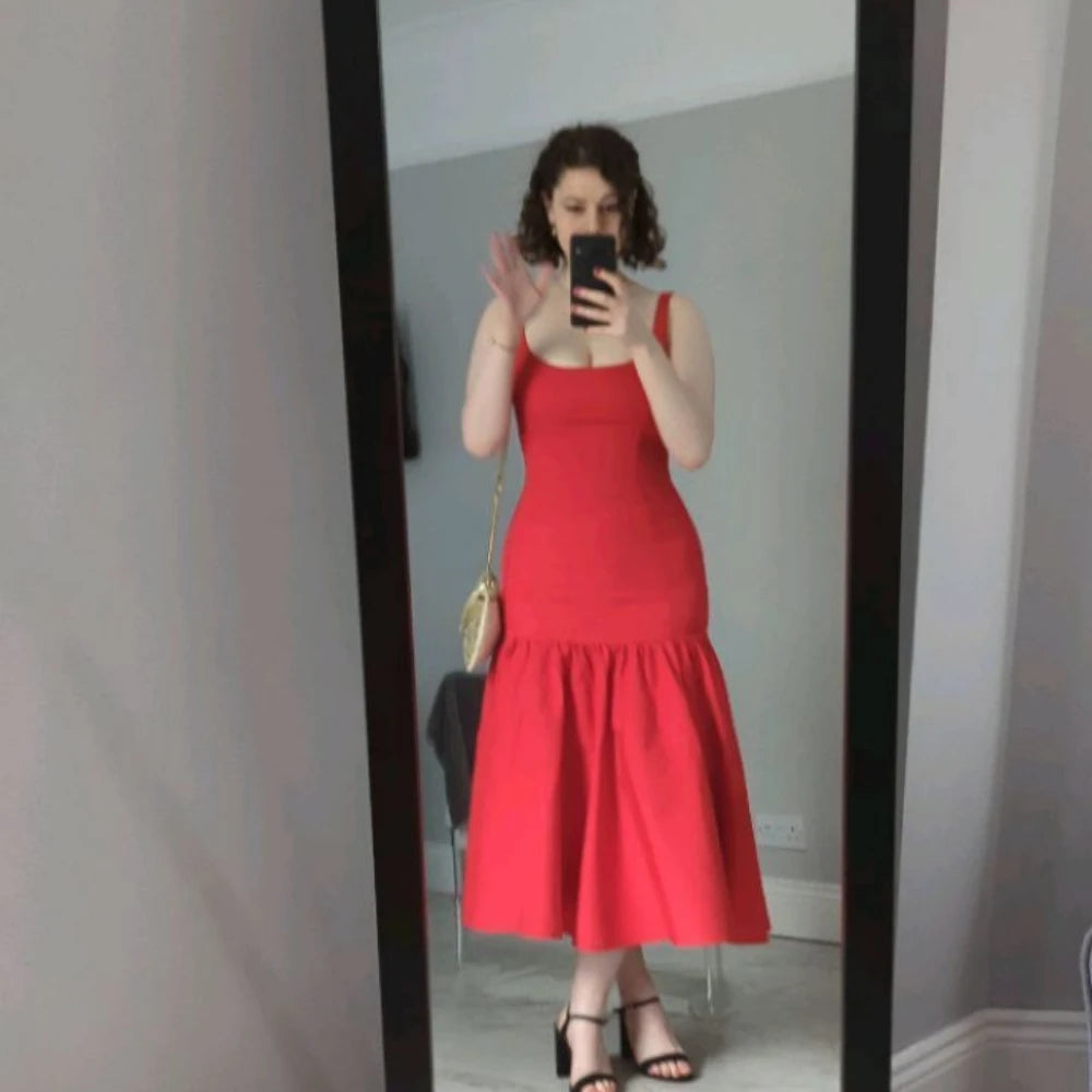 Elegant Red Midi Spaghetti Strap Dress for Parties - Image 4