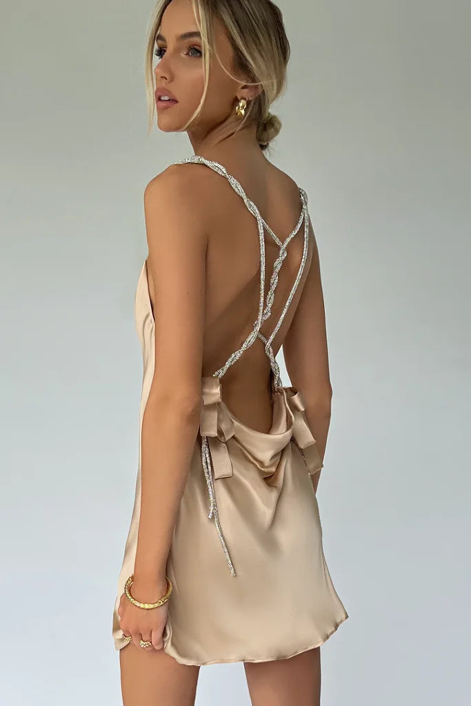 Elegant Summer Party Dress with Glittery Shoulder Straps - Image 4
