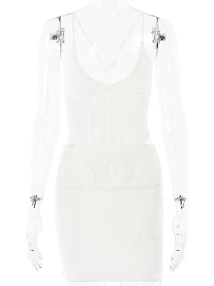 Elegant White Backless Two-Piece Knitting Set for Women - Image 5