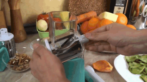 Mandoline de Cuisine multifonction : Râpe, Coupe, Tranche, Broie tous les aliments