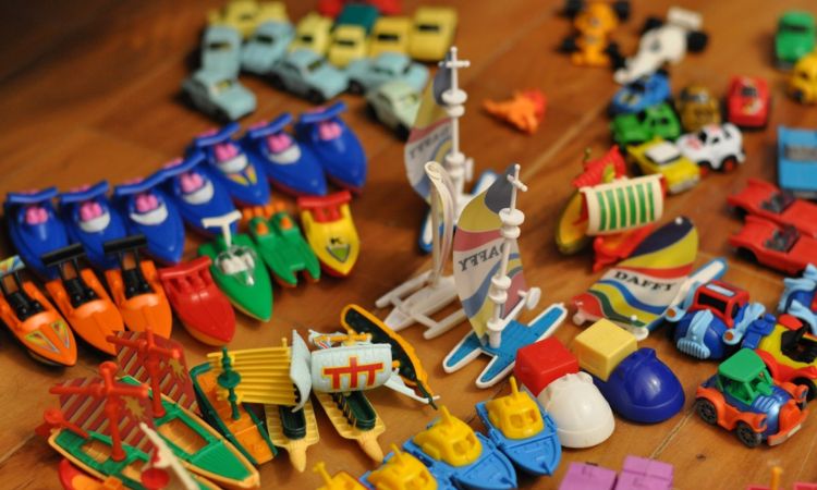 Plastic toys