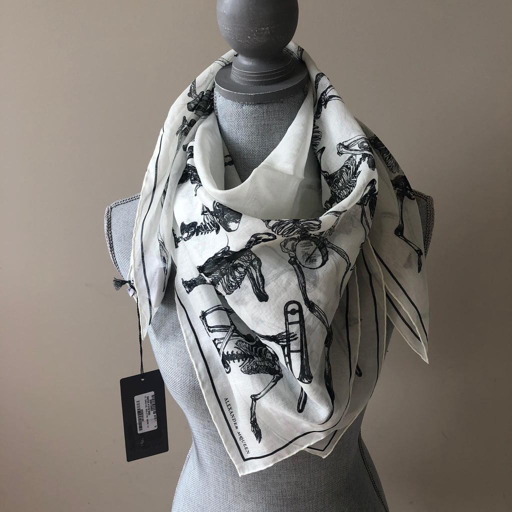 alexander mcqueen dancing skeleton scarf