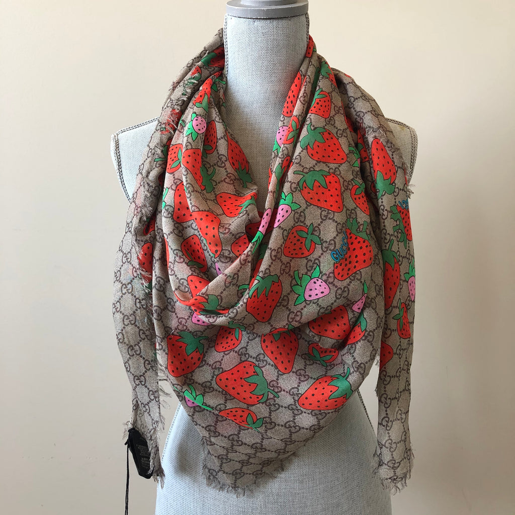 gucci strawberry scarf