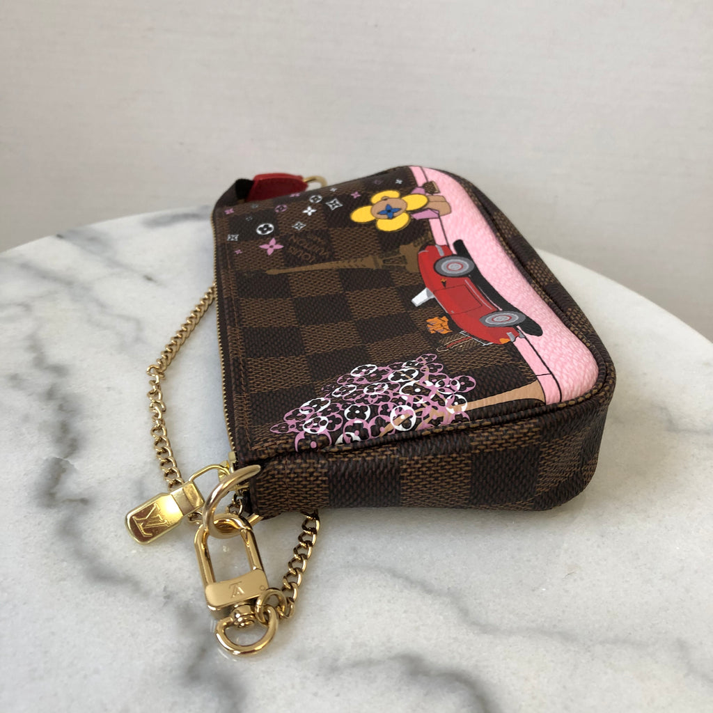 Louis Vuitton Vivienne car xmas bag charm