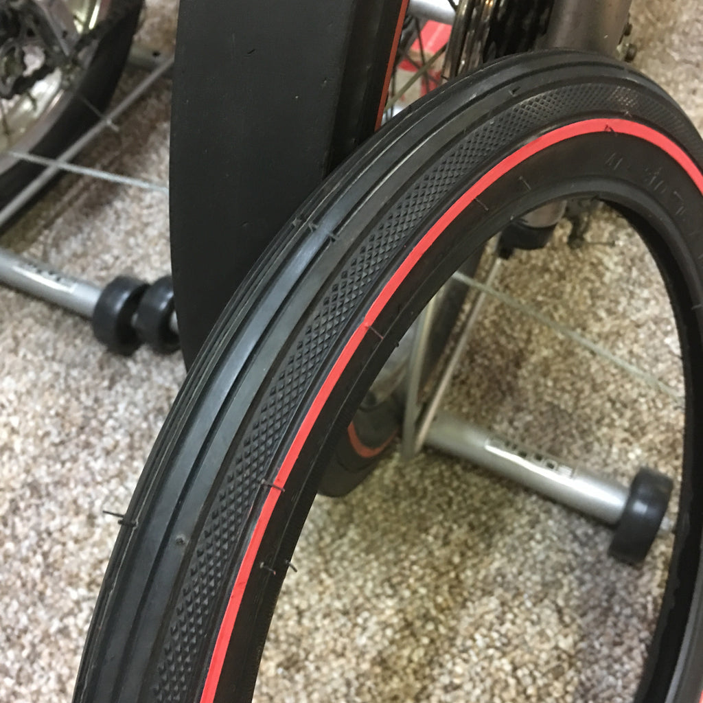 schwinn stingray front tire size