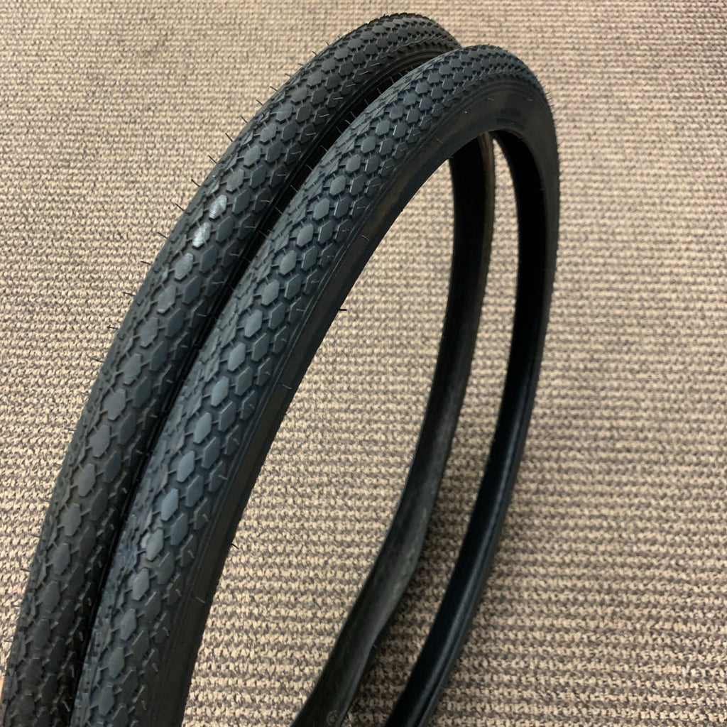 schwinn typhoon tires