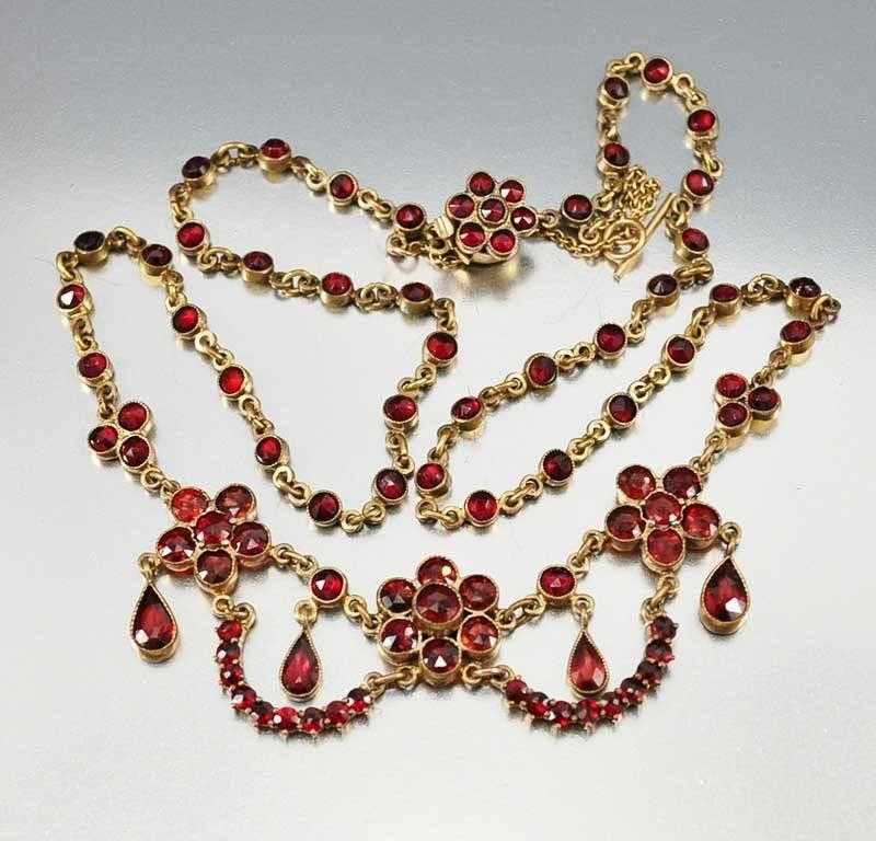 Antique Victorian Bohemian Garnet Necklace – Boylerpf