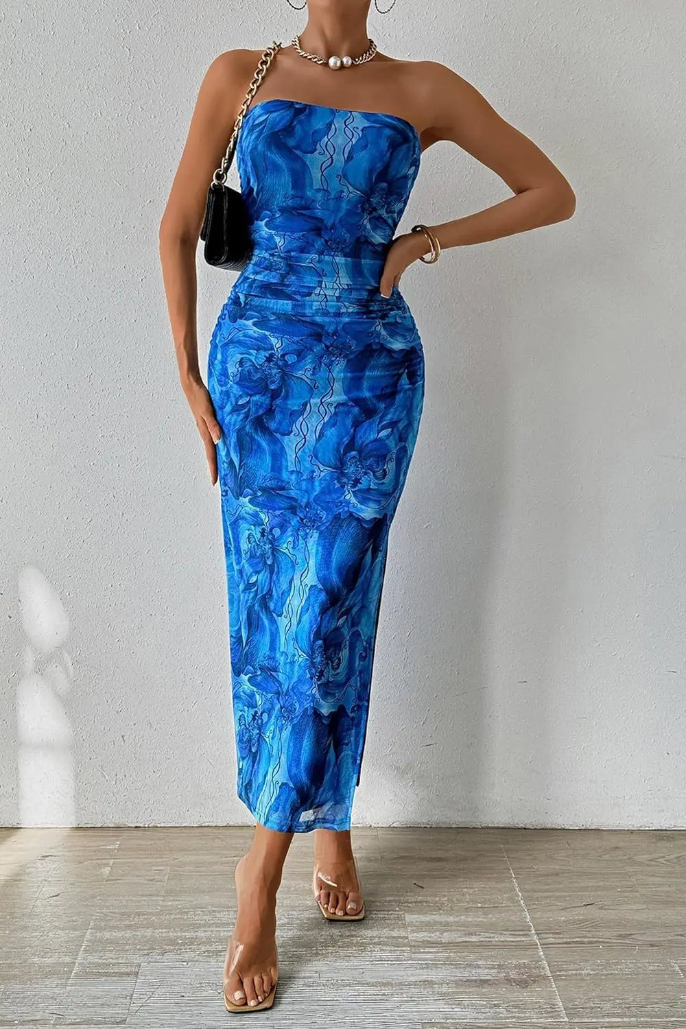 Sexy Sleeveless Printed Summer Dress with Slit Hem - Image 5