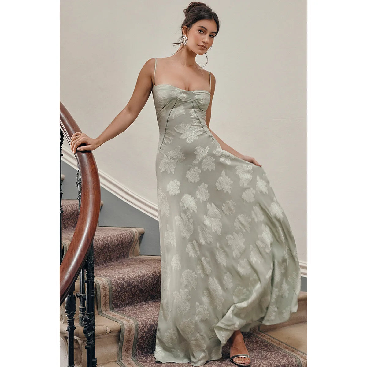 Elegant Floral Lace Back Maxi Dress for Evening Parties - Image 7