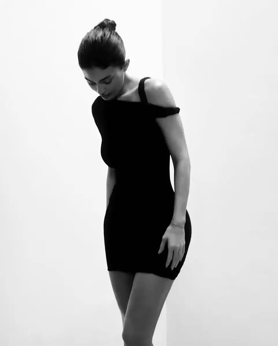 Asymmetric Off-Shoulder Twisted Strap Sexy Mini Dress - Image 6