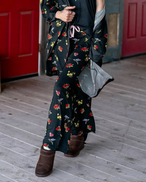 Don't Be a Lady, Be a Legend Lounge Pants - Barnwood Living