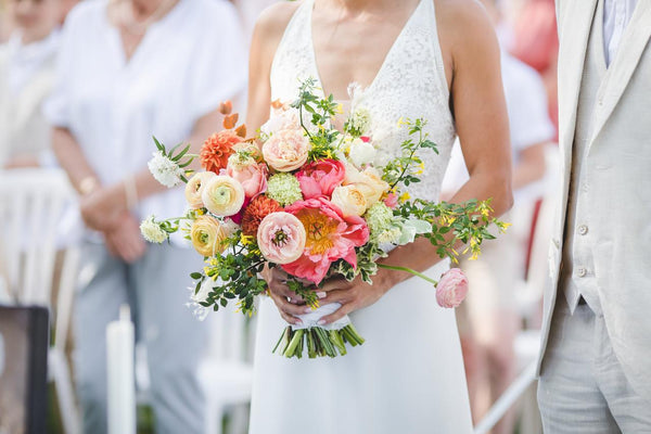 Comment Choisir les Fleurs Parfaites pour Votre Mariage ?