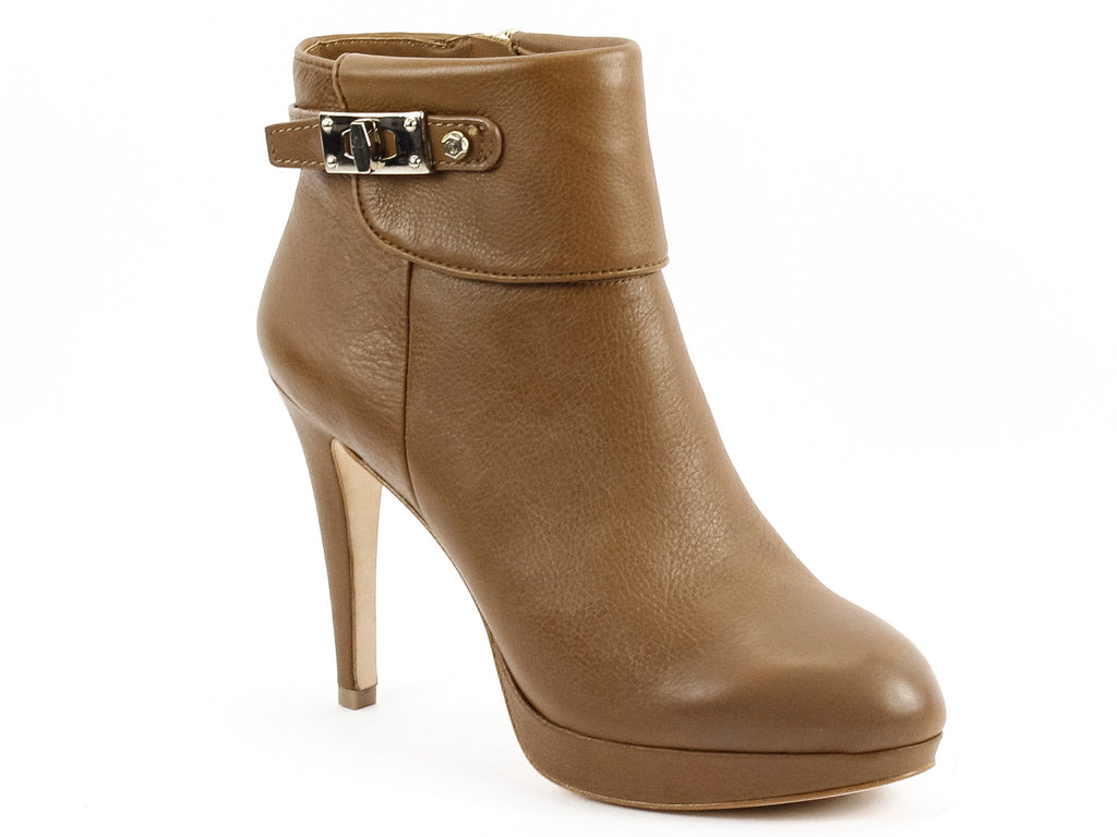 vince camuto evalina