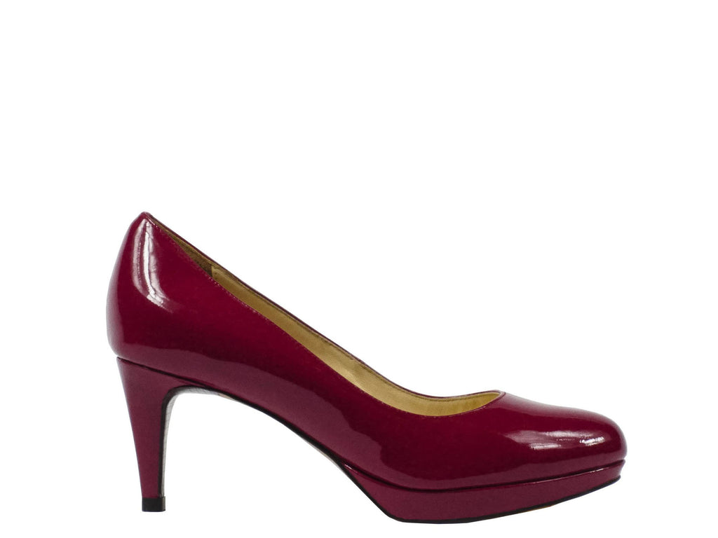 cole haan chelsea low pump