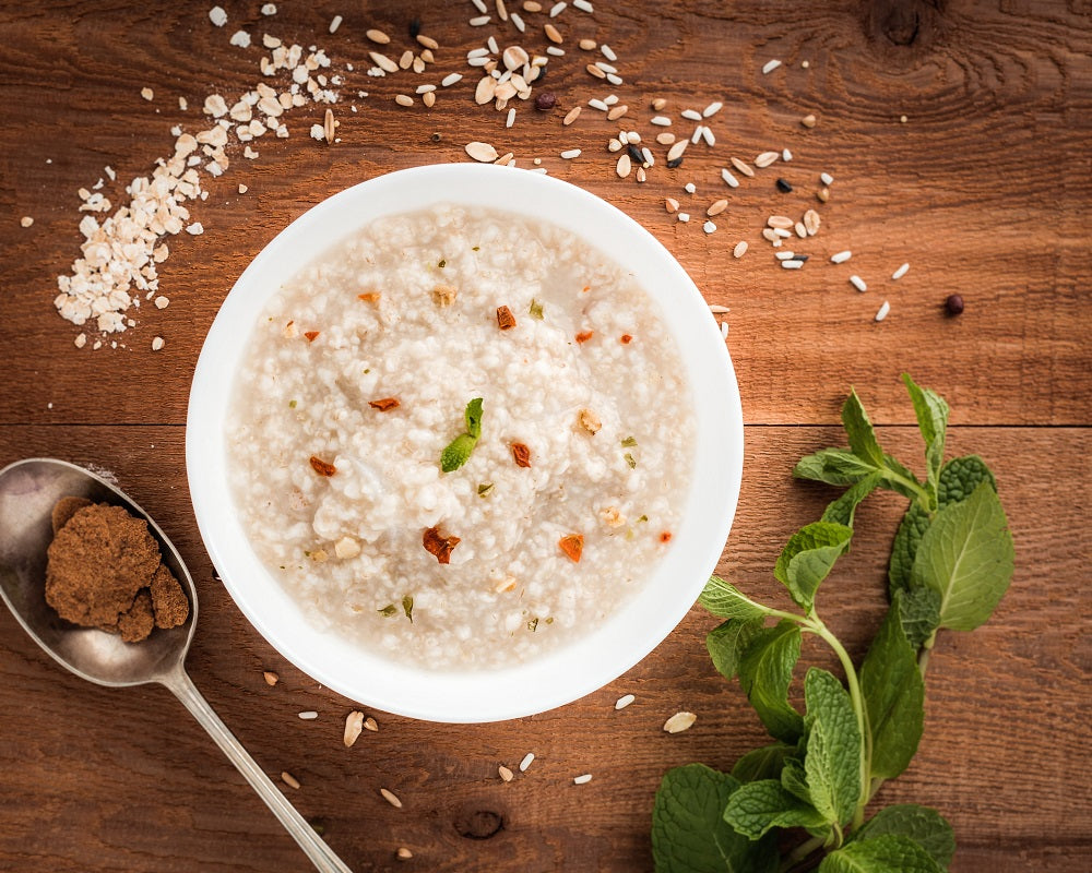 Oatmeal with herbs.