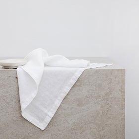 CULTIVER Linen Table Napkins in Sage