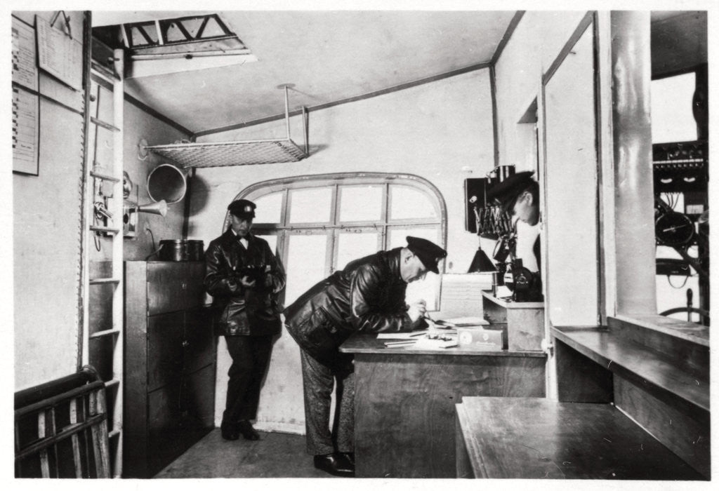 Navigation room, Zeppelin LZ 127 'Graf Zeppelin' posters & prints by ...