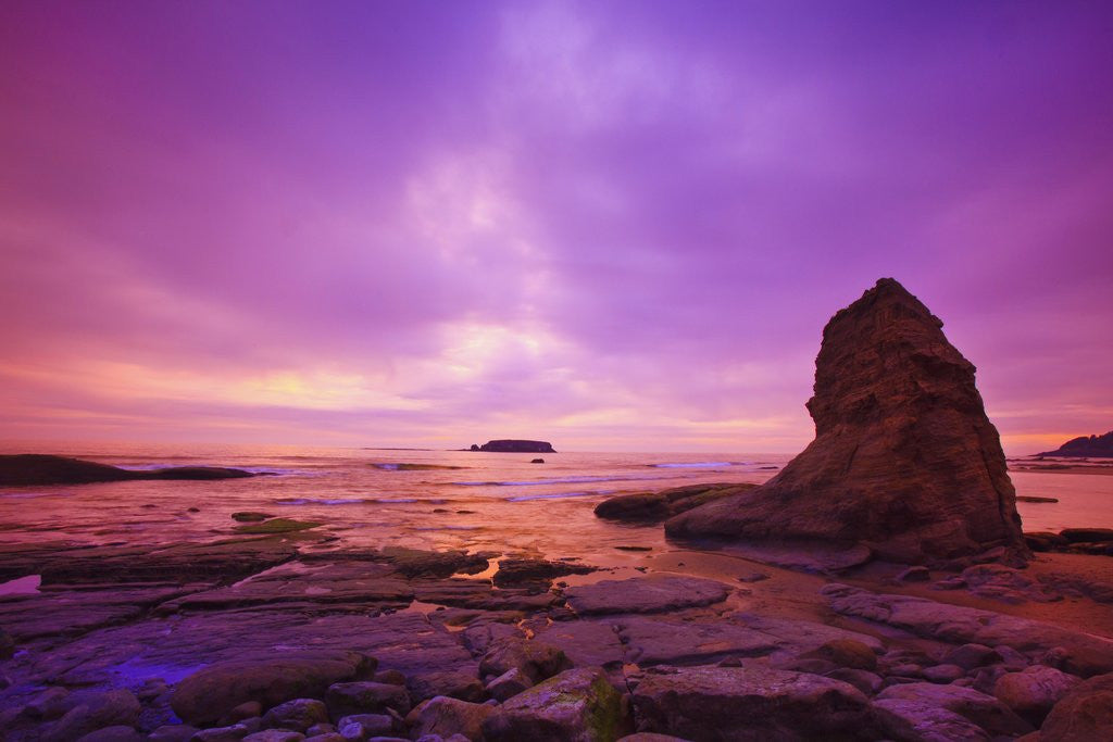 sunset Otter Rock, Oregon Coast, Pacific Northwest. Pacific Ocean ...