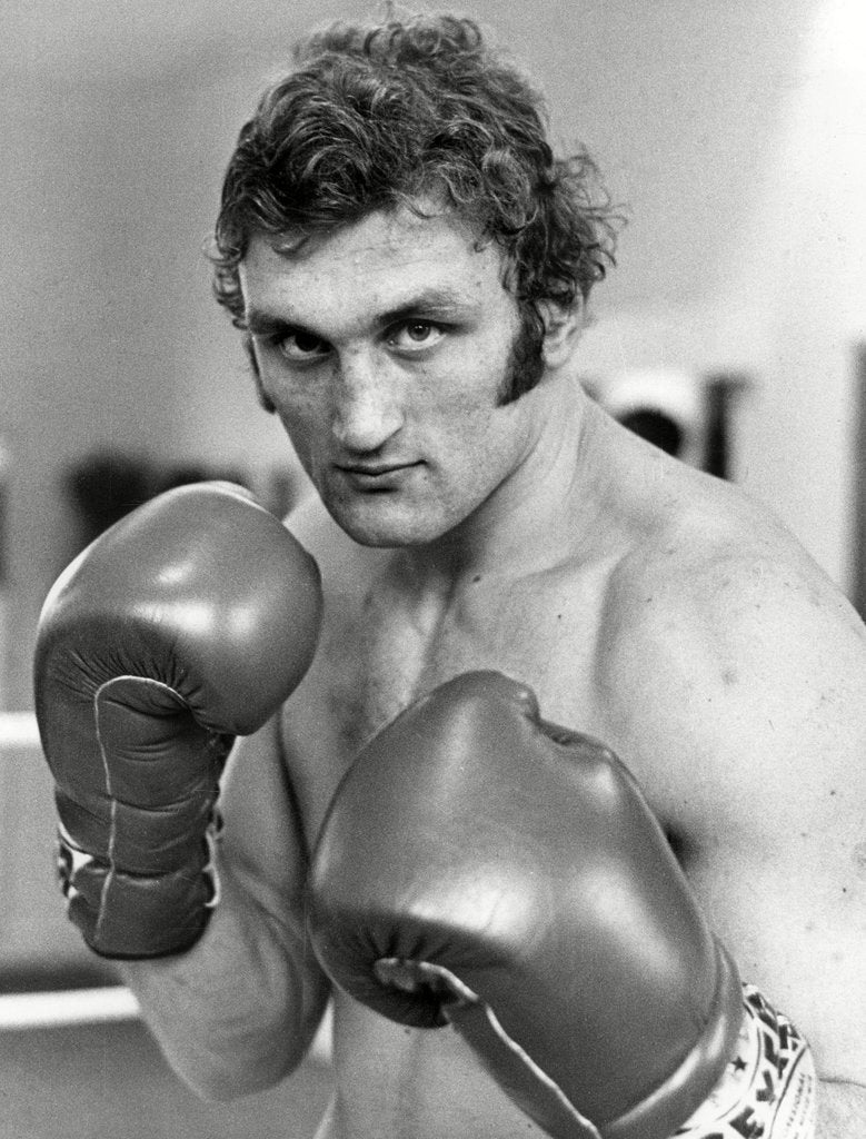 Боксер джо. Joe Bugner. Joe Bugner боксер. Джо Багнер боксер Википедия. Joe Boxer ceas.