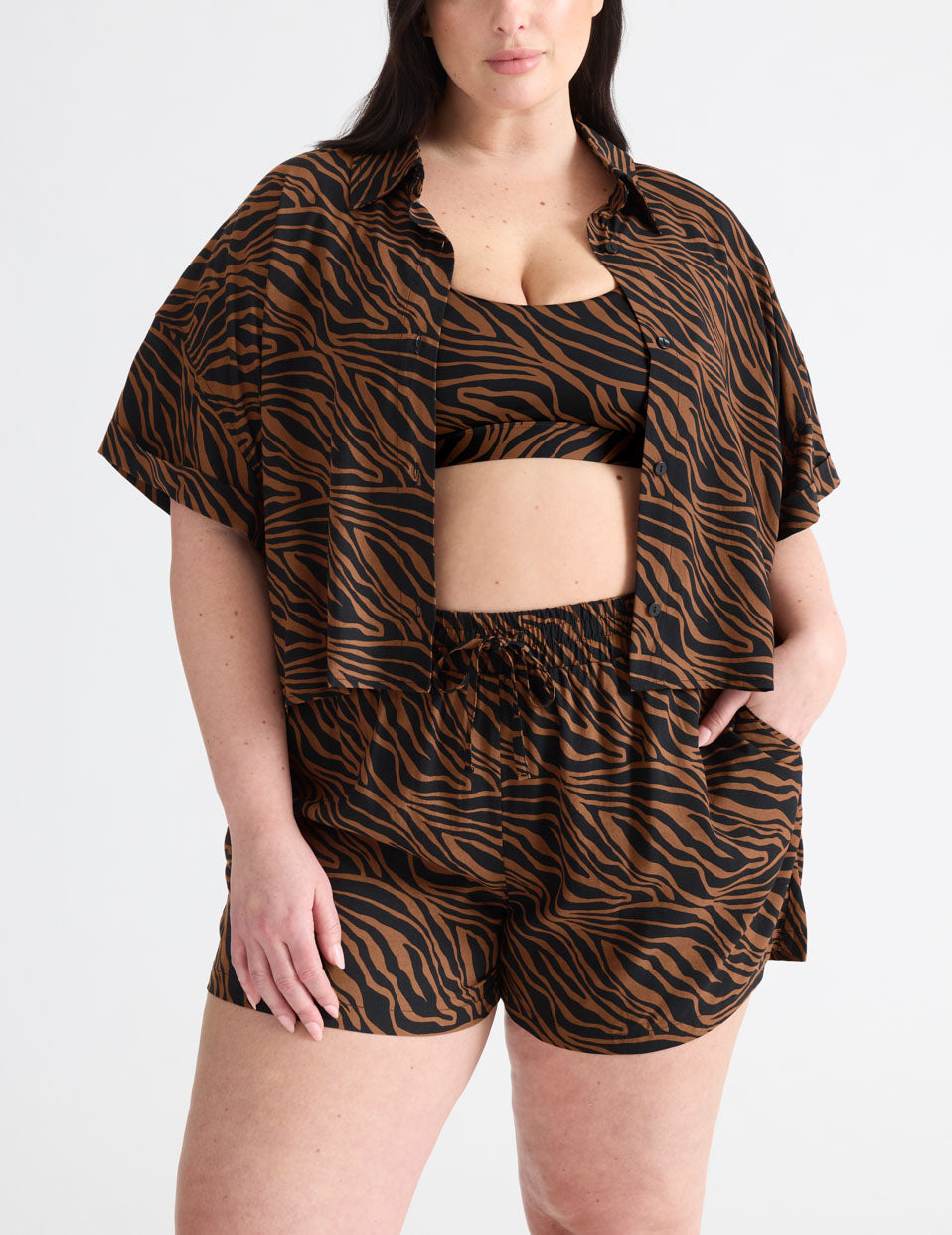 Gabrielle is a 38E and wears a Knix size XL