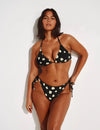 Maya has 43” hips and wears a Knix size L