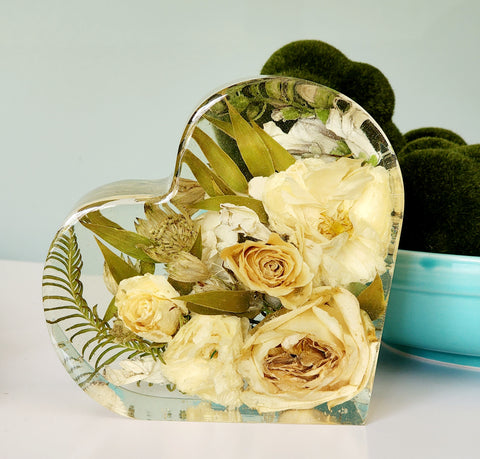 Preserved Flowers in Resin