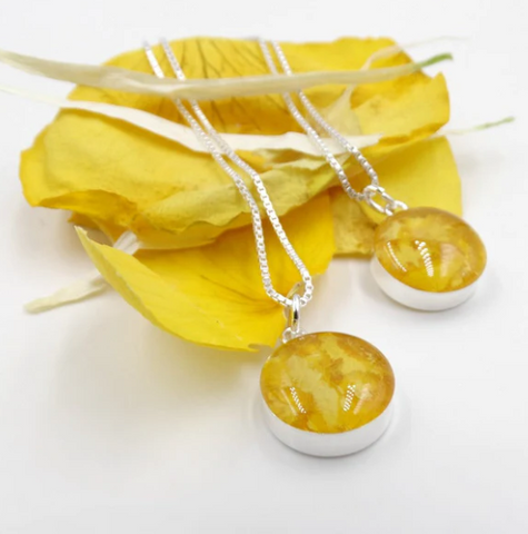 Preserved Flowers in Jewelry