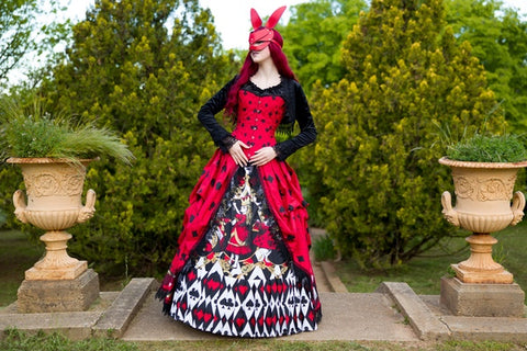 Daniel Linnet photo of Florencia Inferno wearing Gallery Serpentine Queen of Hearts Alice in Wonderland corset gown