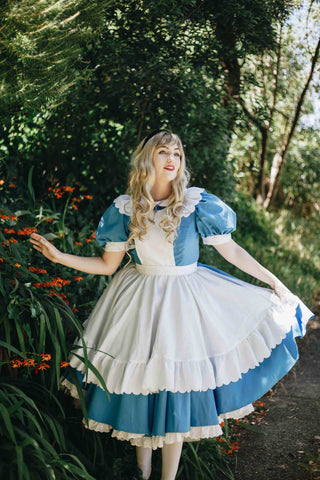 Senra Aria, Australian professional cosplayer in her Alice in Wonderland costume