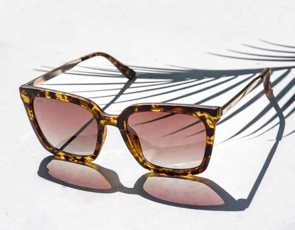 Oversized square sunglasses for women