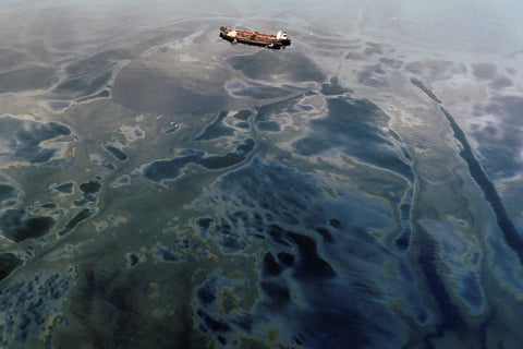 Oil Spill - Natural vs. Synthetic