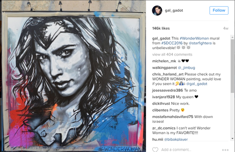 new york comic con, gal gadot, nycc, lower east side, frames and stretchers, art delivery van, clemente building