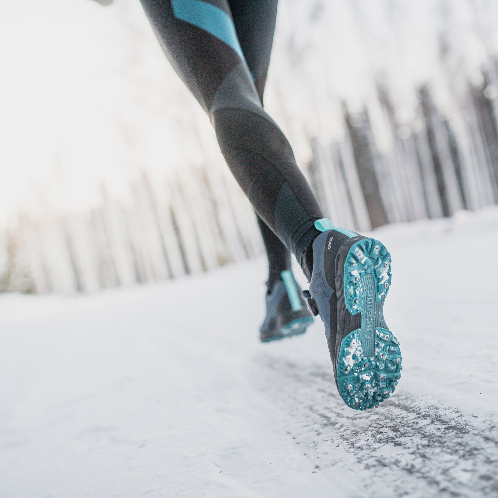 winter jogging shoes