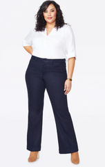 Dark blue plus size wide legged jean | How to best wear wide legged jeans after 50