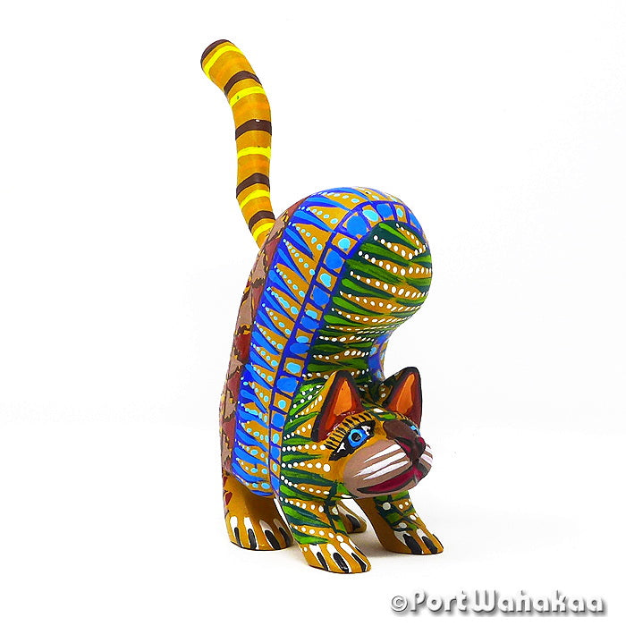 Oaxacan Carving Fraidy Cat Artist - Zeny Fuentes