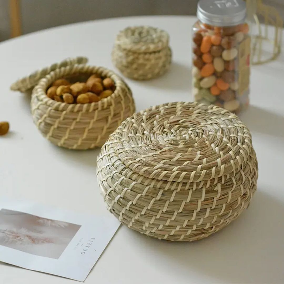 Wicker Basket With Lid organizer
