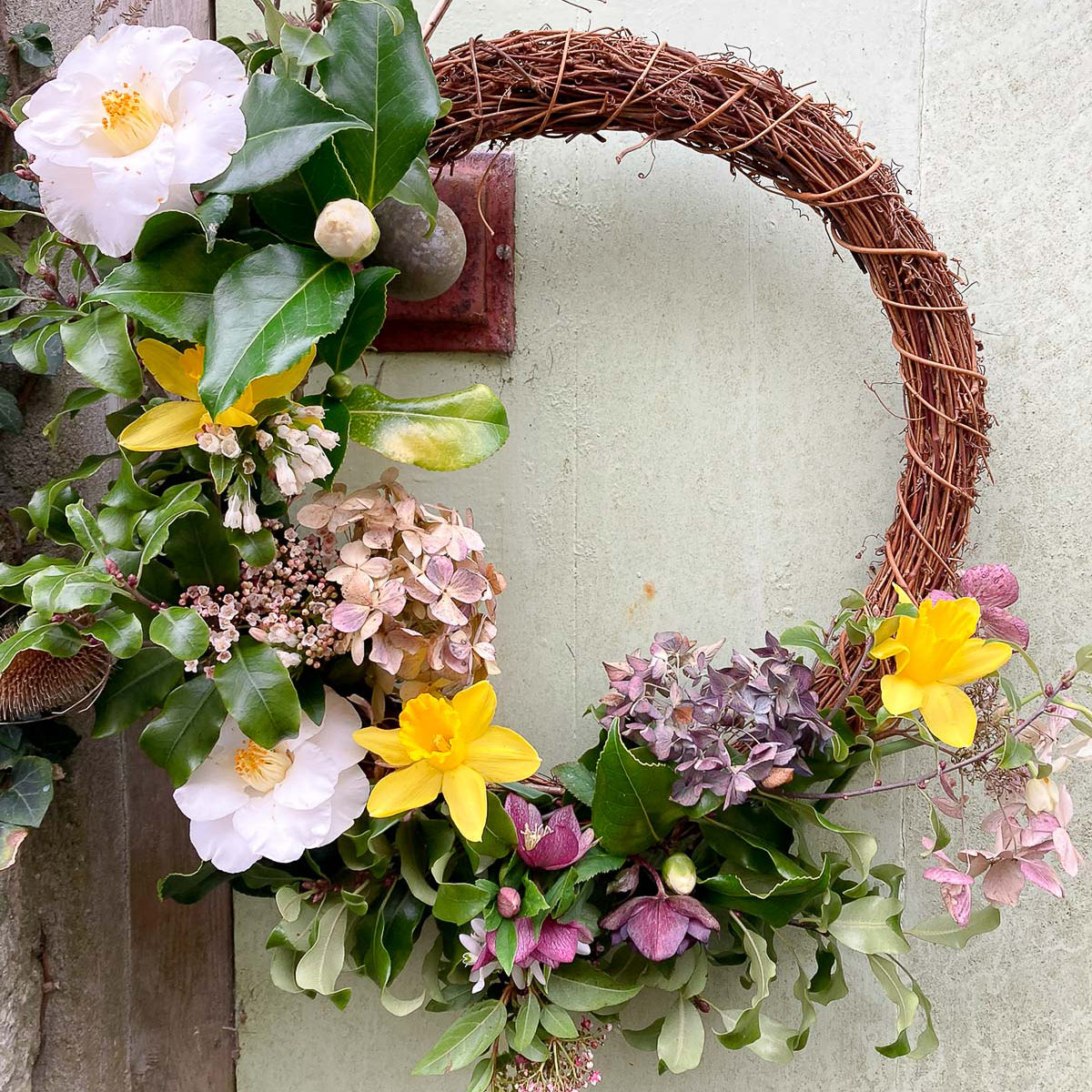 how to make a spring flower wreath particle press