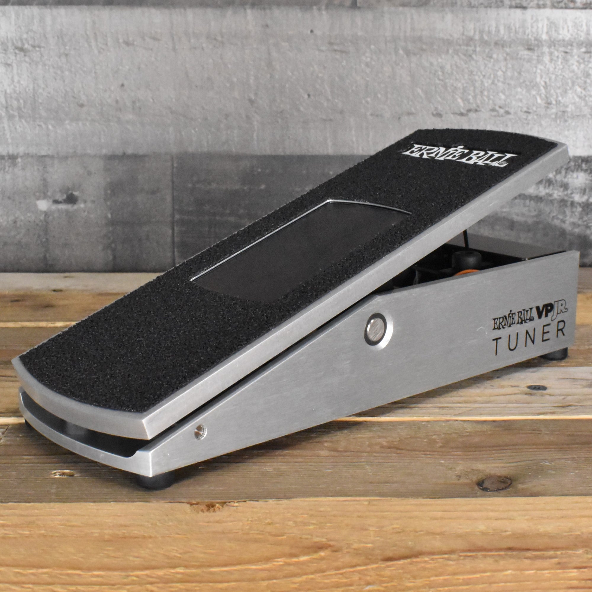 Ernie Ball VPJR 6180 Volume Pedal - Five Star Guitars