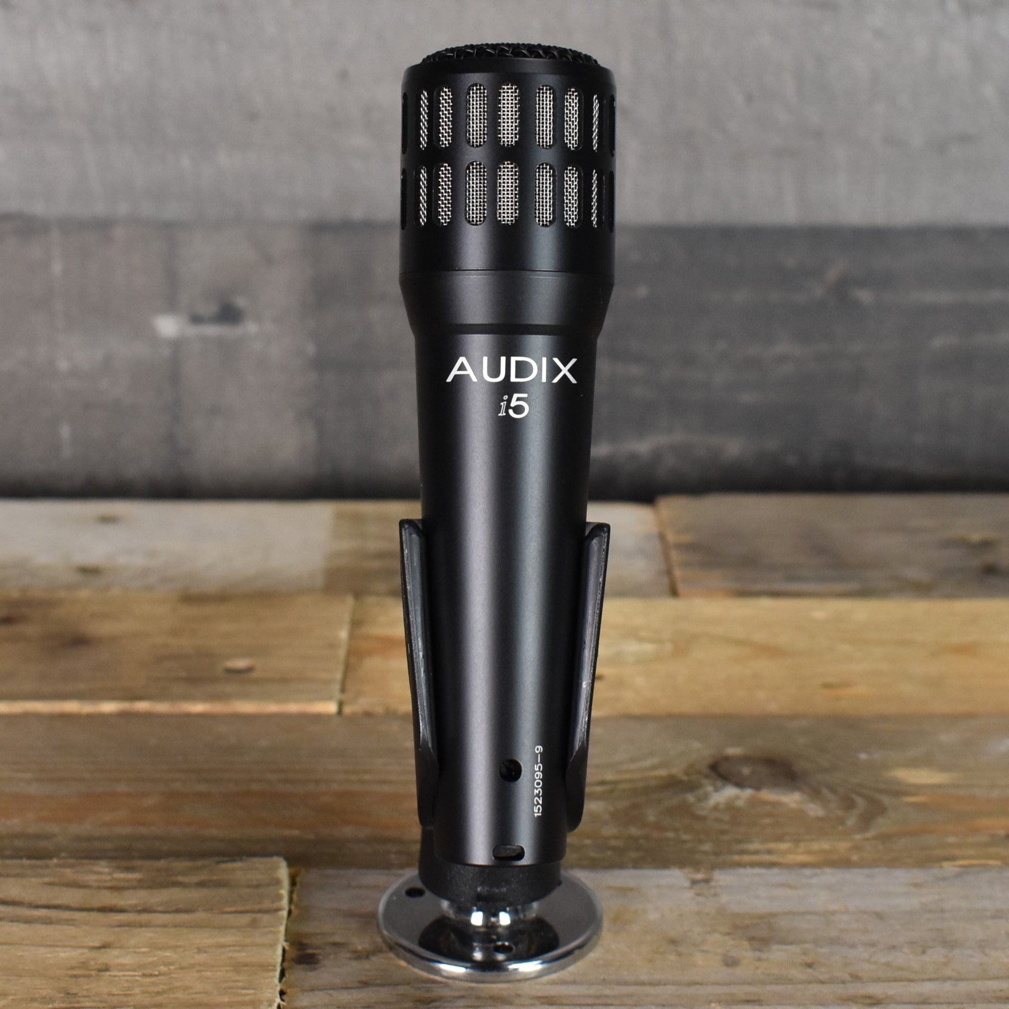 Audix OM-6 Dynamic Microphone - Five Star Guitars