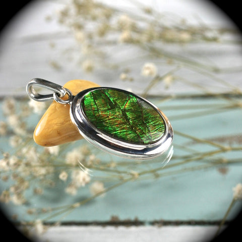 Ammolite sterling silver pendant – Rusmineral cabochons&jewelry