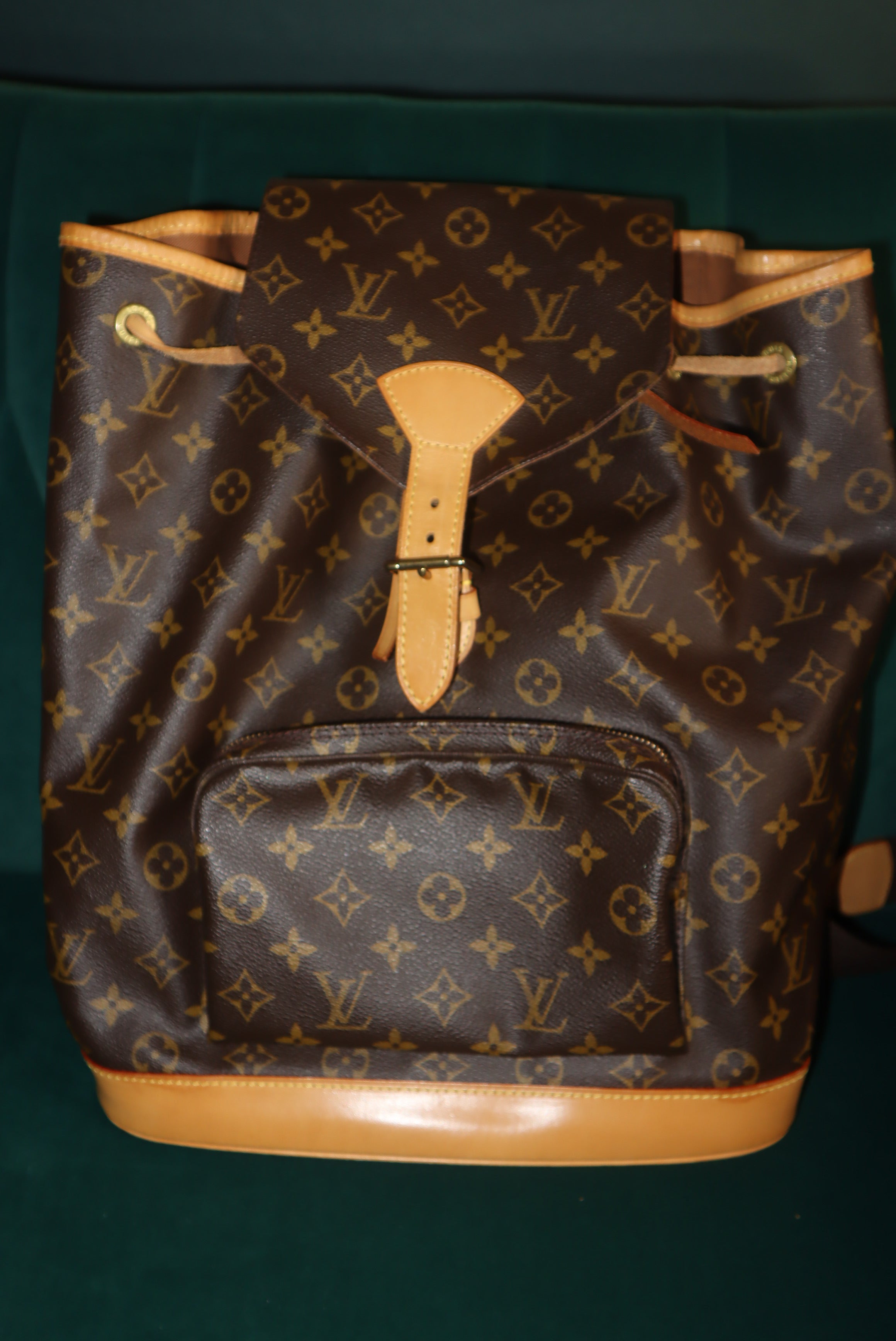 Louis Vuitton Montsouris GM Backpack In Monogram (Discontinued Model) 97