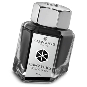 schwarz1102 Caran d'Ache, Tintenglas Chromatics, Cosmic Black