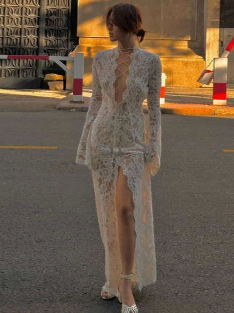 Elegant Deep V-Neck Lace Maxi Dress for Evening Events - Image 4